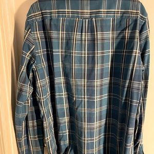 Club Monaco Slim Fit Shirt. 100 % Cotton. Size Large. Good Condition